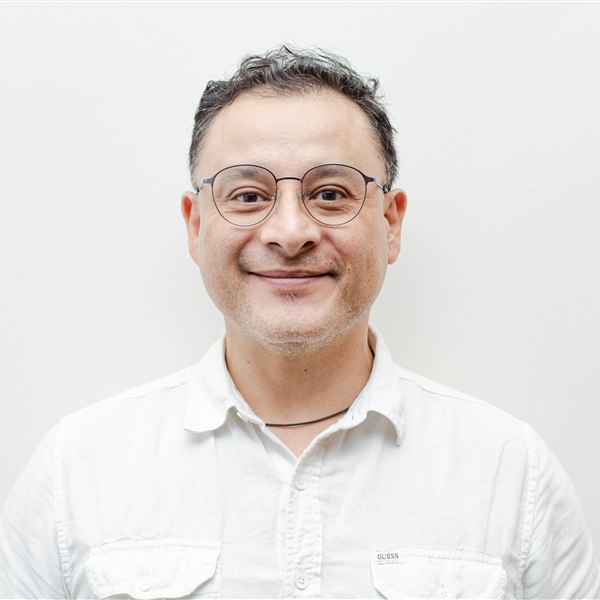 Dr. Alejandro Molina Villegas